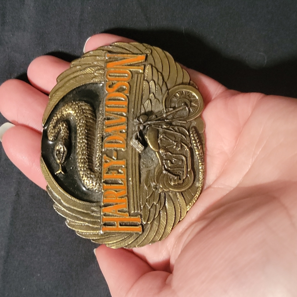 Belt buckle